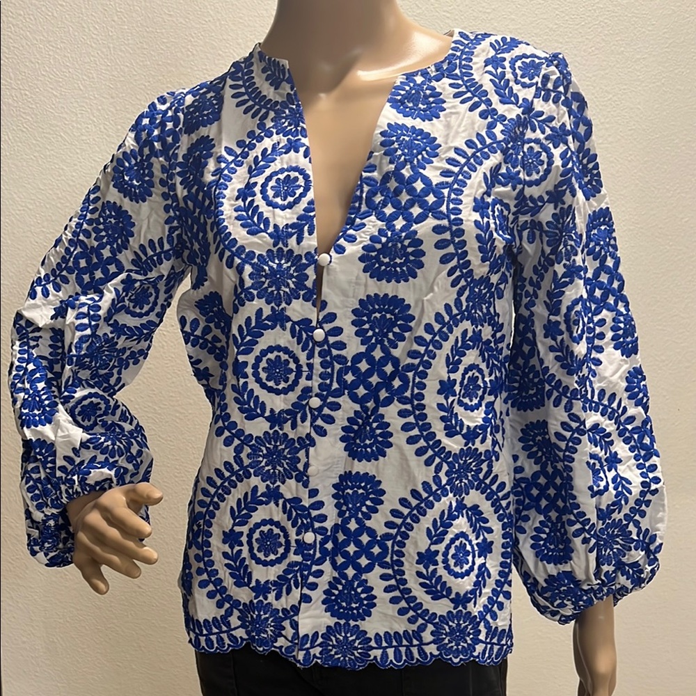 NWOT Blue and White Patterned Women's Top